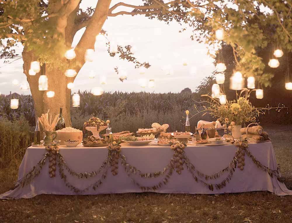 banquet table